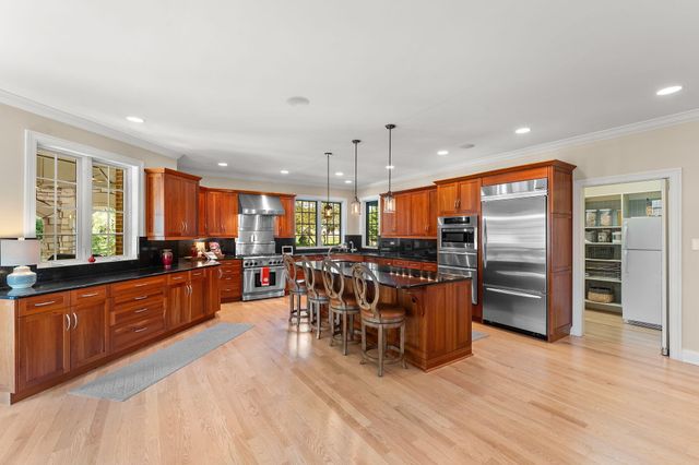 2901 Pepper Creek Bridge Pkwy, Valparaiso, IN 46385