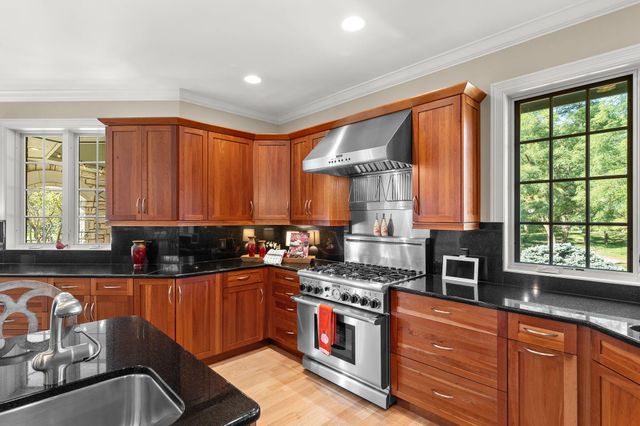 2901 Pepper Creek Bridge Pkwy, Valparaiso, IN 46385