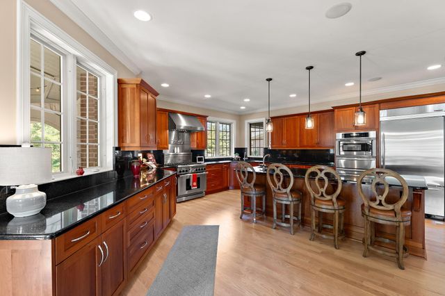 2901 Pepper Creek Bridge Pkwy, Valparaiso, IN 46385