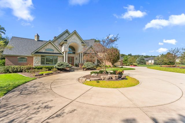 2901 Pepper Creek Bridge Pkwy, Valparaiso, IN 46385