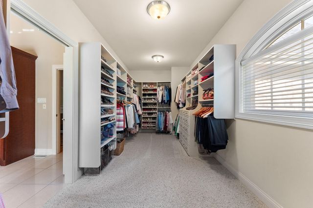 2901 Pepper Creek Bridge Pkwy, Valparaiso, IN 46385