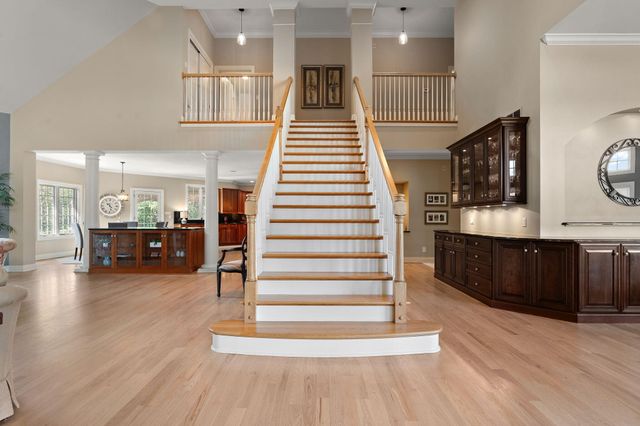 2901 Pepper Creek Bridge Pkwy, Valparaiso, IN 46385