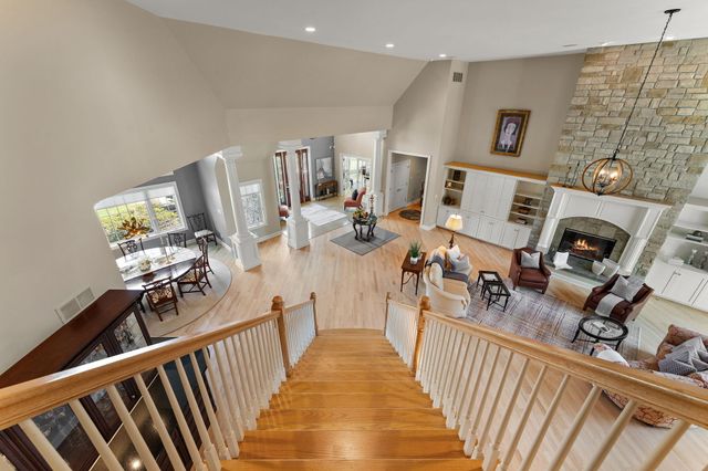 2901 Pepper Creek Bridge Pkwy, Valparaiso, IN 46385