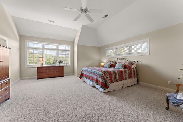 2901 Pepper Creek Bridge Pkwy, Valparaiso, IN 46385