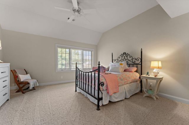 2901 Pepper Creek Bridge Pkwy, Valparaiso, IN 46385
