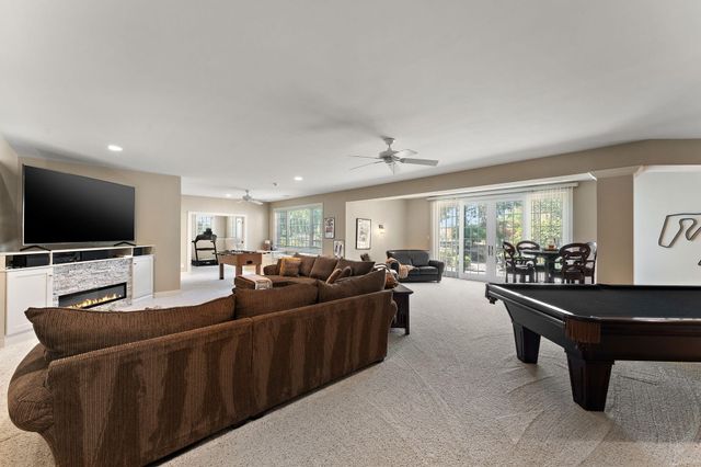 2901 Pepper Creek Bridge Pkwy, Valparaiso, IN 46385