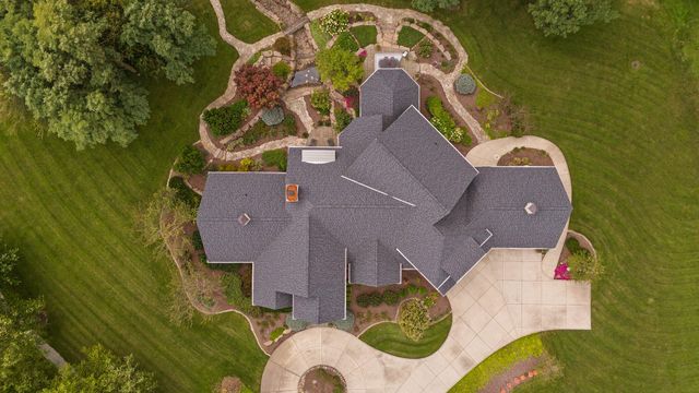 2901 Pepper Creek Bridge Pkwy, Valparaiso, IN 46385
