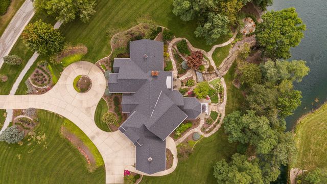 2901 Pepper Creek Bridge Pkwy, Valparaiso, IN 46385