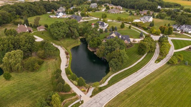 2901 Pepper Creek Bridge Pkwy, Valparaiso, IN 46385