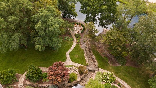 2901 Pepper Creek Bridge Pkwy, Valparaiso, IN 46385