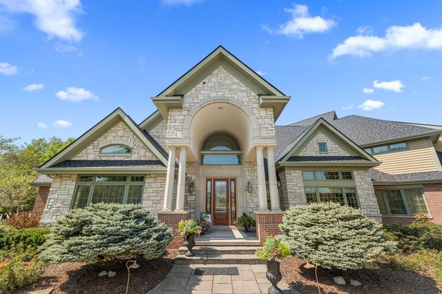 2901 Pepper Creek Bridge Pkwy, Valparaiso, IN 46385