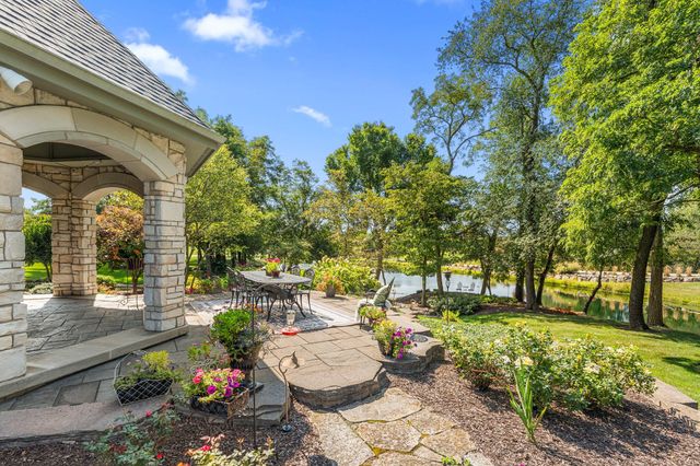 2901 Pepper Creek Bridge Pkwy, Valparaiso, IN 46385