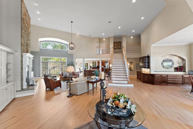 2901 Pepper Creek Bridge Pkwy, Valparaiso, IN 46385