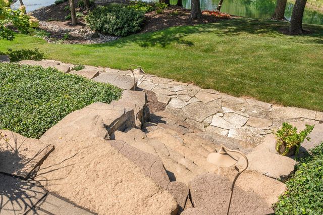 2901 Pepper Creek Bridge Pkwy, Valparaiso, IN 46385