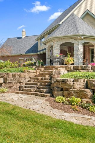 2901 Pepper Creek Bridge Pkwy, Valparaiso, IN 46385