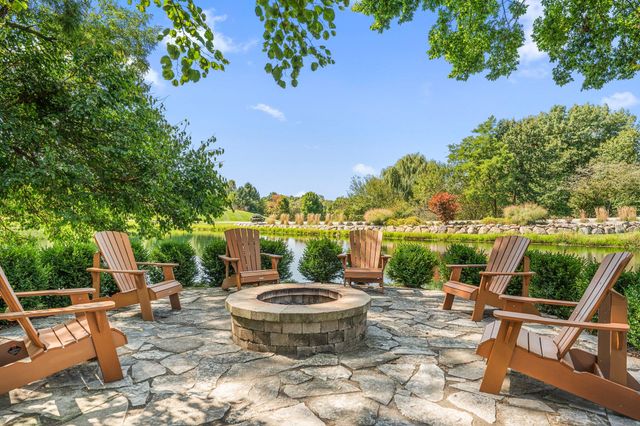 2901 Pepper Creek Bridge Pkwy, Valparaiso, IN 46385