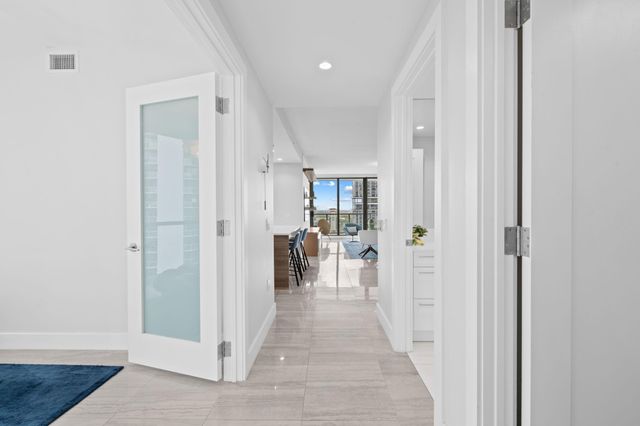 100 E Las Olas Boulevard 2404, Fort Lauderdale, FL 33301