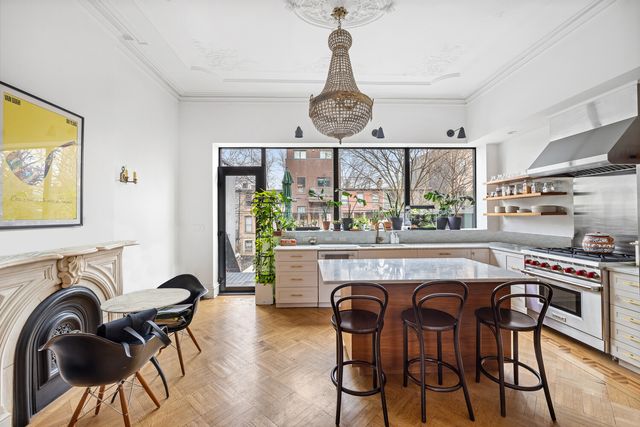 289 MACON Street, New York City, NY 11216