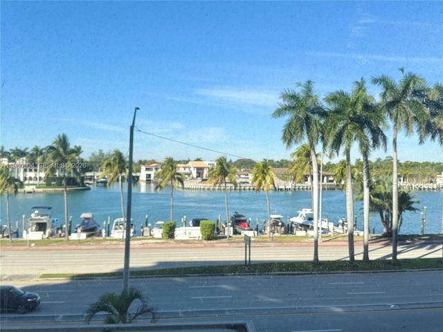 5005 Collins Ave 304, Miami Beach, FL 33140