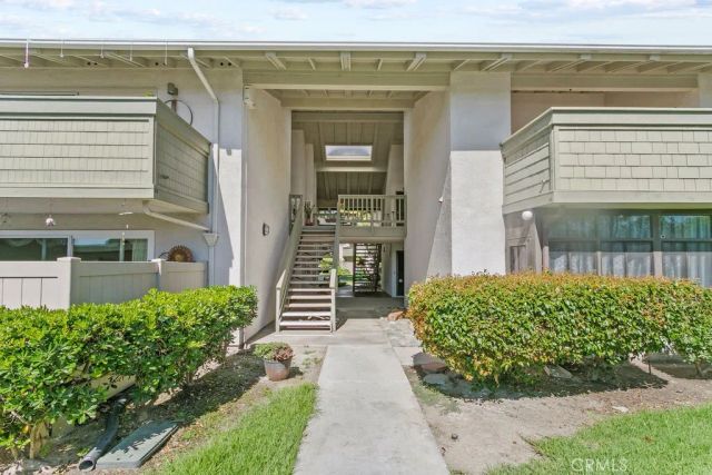 8633 Portola Court 17E, Huntington Beach, CA 92646