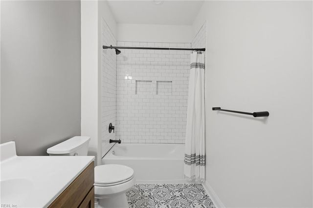 220 Royal Birkdale, Smithfield, VA 23430