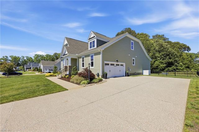220 Royal Birkdale, Smithfield, VA 23430