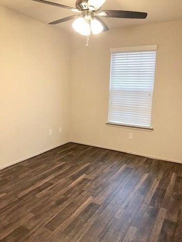 9914 Little Walnut Lane, Tomball, TX 77375