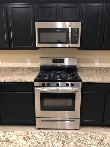9914 Little Walnut Lane, Tomball, TX 77375