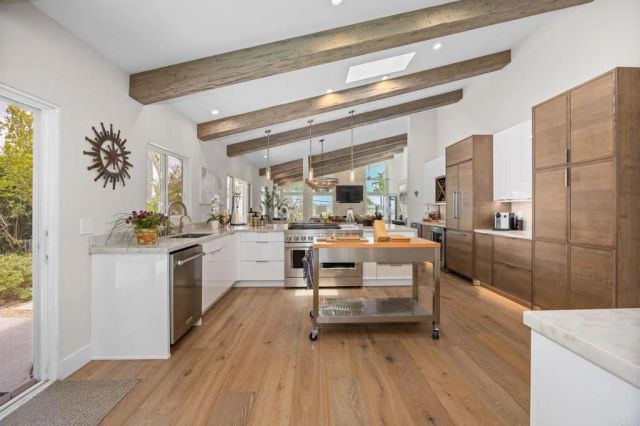 764 E Solana Circle, Solana Beach, CA 92075