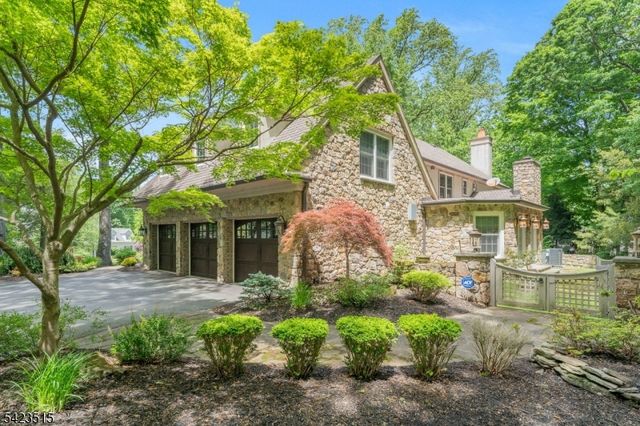 3 Rolling Ridge Dr, Rockaway Twp., NJ 07866