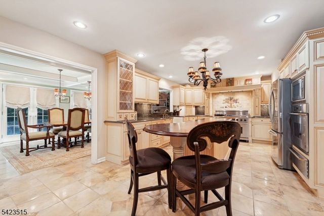 3 Rolling Ridge Dr, Rockaway Twp., NJ 07866