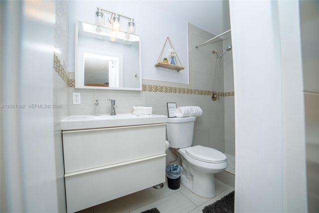 1725 SW 30th St, Fort Lauderdale, FL 33315
