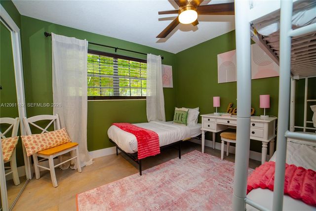 1725 SW 30th St, Fort Lauderdale, FL 33315