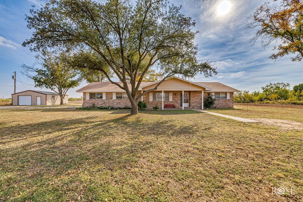 Image 2 of property listing at 2225 W FM 2105, San Angelo, TX 76901