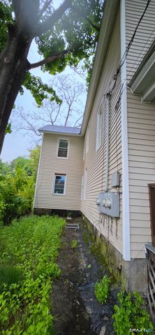 11 Cossett Street, Waterbury, CT 06704