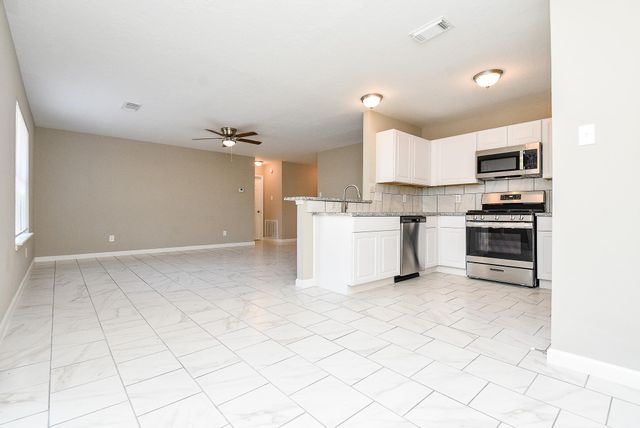 7818 Summer Place Drive, Humble, TX 77338