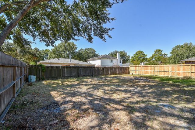 7818 Summer Place Drive, Humble, TX 77338