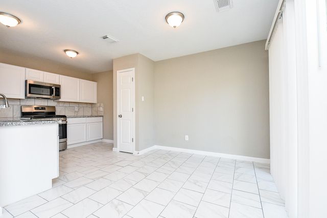 7818 Summer Place Drive, Humble, TX 77338