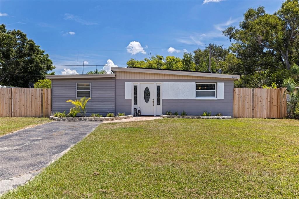 9297 84TH STREET, Seminole, FL 33777