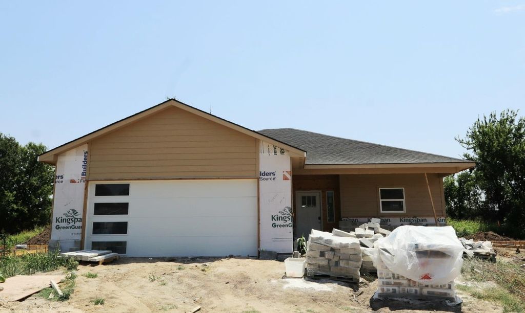 2401 W 34th St. N., Wichita, KS 67204
