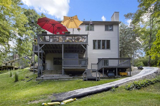 24 Heron Court, Plainwell, MI 49080