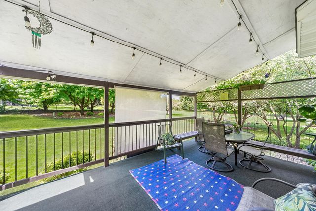 7798 Caldwell Circle, Johnston, IA 50131