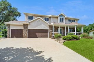 7798 Caldwell Circle, Johnston, IA 50131