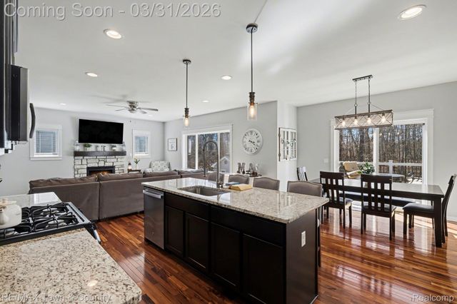 2109 Middle Ridge, Holly Township, MI 48442