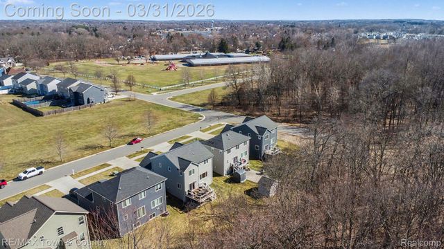 2109 Middle Ridge, Holly Township, MI 48442