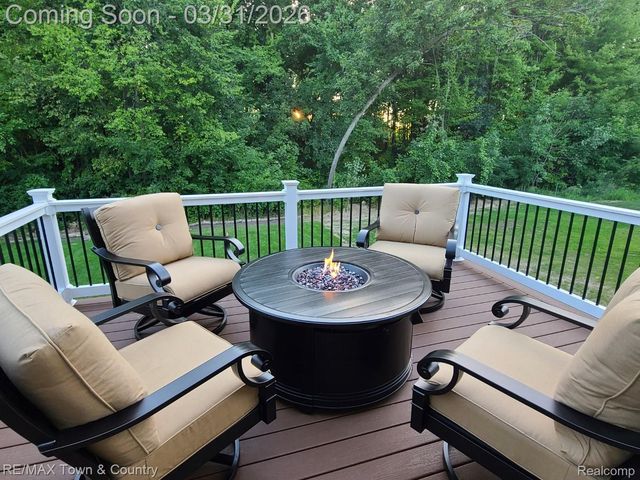 2109 Middle Ridge, Holly Township, MI 48442