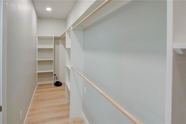 494 39TH AVENUE N, St Petersburg, FL 33703