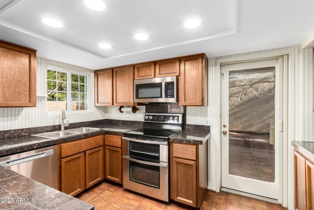 1518 E CANDLESTICK Drive, Tempe, AZ 85283