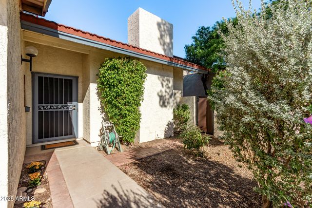 1518 E CANDLESTICK Drive, Tempe, AZ 85283