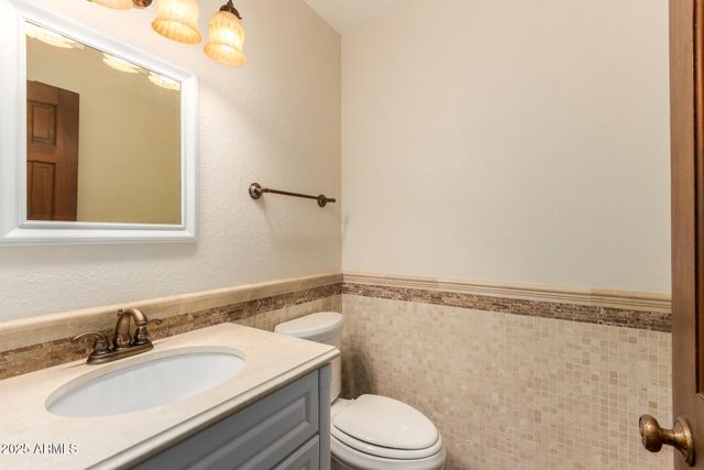 1518 E CANDLESTICK Drive, Tempe, AZ 85283